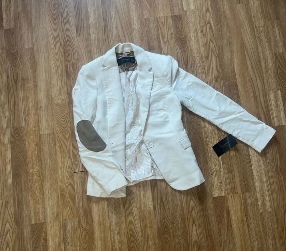 Zara Basic Women's White Single-Button Blazer with Brown Elbow Patches